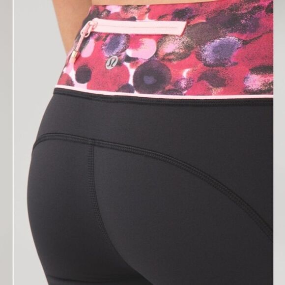 Black Lululemon Speed Tights 28” - Picture 3 of 13